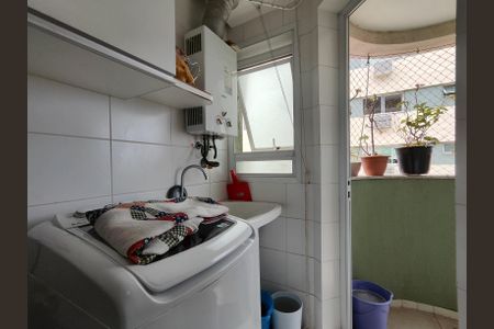 Apartamento à venda com 66m², 2 quartos e 1 vagaÁrea de Serviço