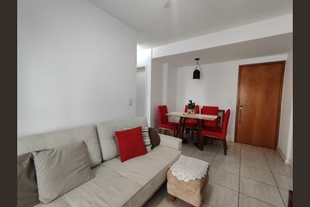 Apartamento à venda com 66m², 2 quartos e 1 vagaSala