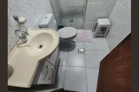 Casa à venda com 225m², 5 quartos e 2 vagas Casa à venda com 225m², 5 quartos e 2 vagasBanheiro 1