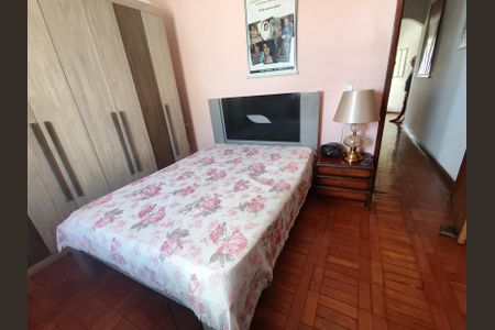 Casa à venda com 225m², 5 quartos e 2 vagas Casa à venda com 225m², 5 quartos e 2 vagasQuarto 1