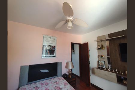 Casa à venda com 225m², 5 quartos e 2 vagas Casa à venda com 225m², 5 quartos e 2 vagasQuarto 1