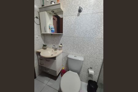 Casa à venda com 225m², 5 quartos e 2 vagas Casa à venda com 225m², 5 quartos e 2 vagasBanheiro 1