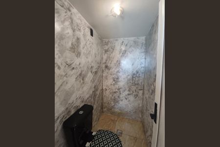 Casa à venda com 225m², 5 quartos e 2 vagas Casa à venda com 225m², 5 quartos e 2 vagasLavabo