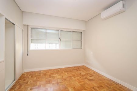 Apartamento para alugar com 198m², 3 quartos e 2 vagas Apartamento para alugar com 198m², 3 quartos e 2 vagasQuarto 2