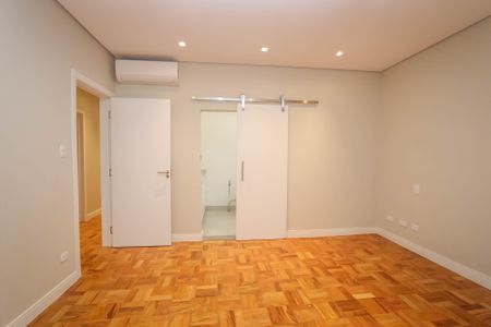 Apartamento para alugar com 198m², 3 quartos e 2 vagas Apartamento para alugar com 198m², 3 quartos e 2 vagasSuite