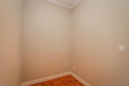 Apartamento para alugar com 198m², 3 quartos e 2 vagas Apartamento para alugar com 198m², 3 quartos e 2 vagasQuarto de Serviço