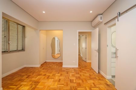 Apartamento para alugar com 198m², 3 quartos e 2 vagas Apartamento para alugar com 198m², 3 quartos e 2 vagasSuite