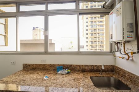 Apartamento para alugar com 198m², 3 quartos e 2 vagas Apartamento para alugar com 198m², 3 quartos e 2 vagasLavanderia