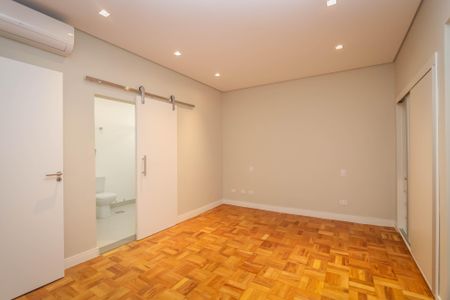Apartamento para alugar com 198m², 3 quartos e 2 vagas Apartamento para alugar com 198m², 3 quartos e 2 vagasSuite