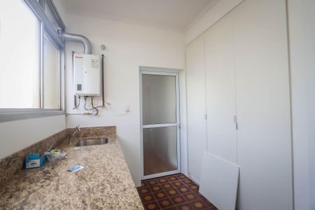 Apartamento para alugar com 198m², 3 quartos e 2 vagas Apartamento para alugar com 198m², 3 quartos e 2 vagasLavanderia