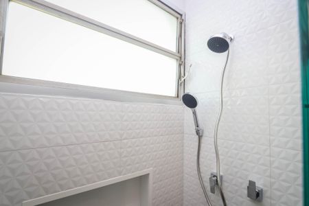 Apartamento para alugar com 198m², 3 quartos e 2 vagas Apartamento para alugar com 198m², 3 quartos e 2 vagasBanheiro 2