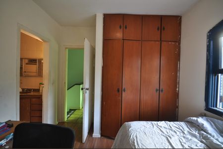 Casa à venda com 200m², 4 quartos e 2 vagasSuíte 2