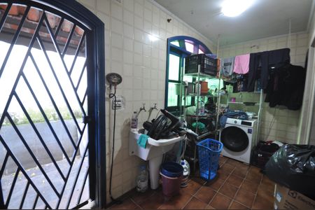 Casa à venda com 200m², 4 quartos e 2 vagasÁrea de serviço