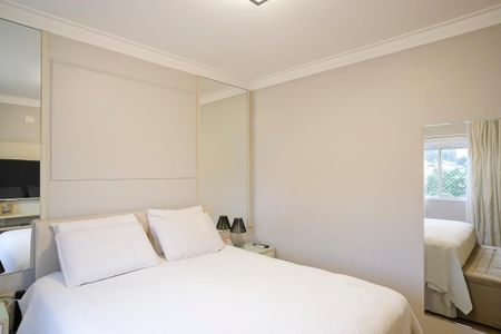 Apartamento à venda com 146m², 3 quartos e 2 vagasSuíte 1