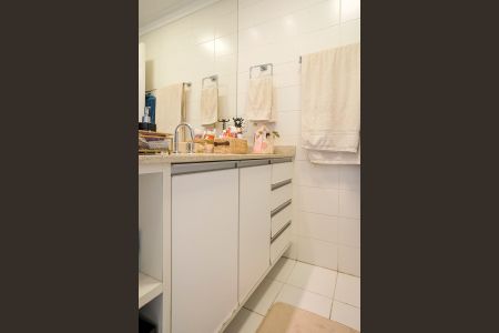 Apartamento à venda com 146m², 3 quartos e 2 vagasBanheiro da suíte 1