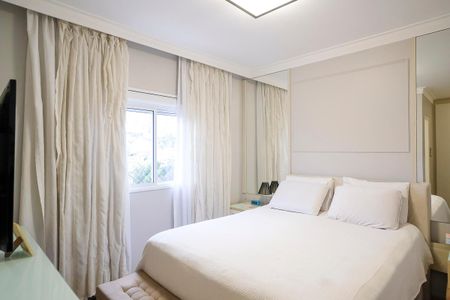 Apartamento à venda com 146m², 3 quartos e 2 vagasSuíte 1