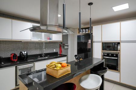 Apartamento à venda com 146m², 3 quartos e 2 vagasCozinha