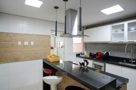 Apartamento à venda com 146m², 3 quartos e 2 vagasCozinha