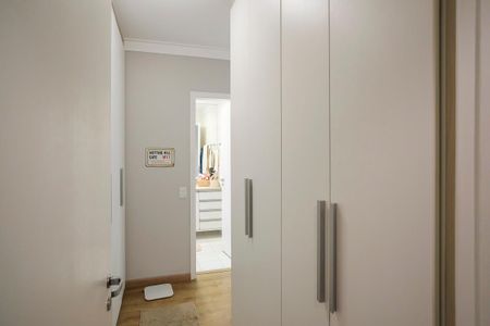 Apartamento à venda com 146m², 3 quartos e 2 vagasCloset da suíte 1