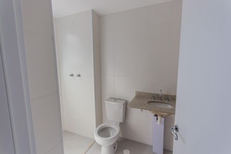 Apartamento à venda com 64m², 2 quartos e 2 vagas Apartamento à venda com 64m², 2 quartos e 2 vagasBanheiro da Suíte