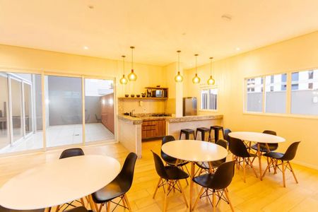 Apartamento à venda com 64m², 2 quartos e 2 vagas Apartamento à venda com 64m², 2 quartos e 2 vagasÁrea comum - Salão de festas