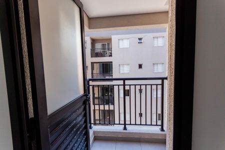 Apartamento à venda com 64m², 2 quartos e 2 vagas Apartamento à venda com 64m², 2 quartos e 2 vagasVaranda de Serviço