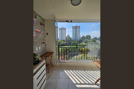 Apartamento à venda com 93m², 2 quartos e 2 vagasVaranda