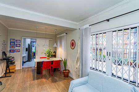 Casa à venda com 160m², 2 quartos e 1 vagaSala