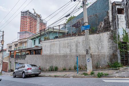 Casa à venda com 160m², 2 quartos e 1 vaga Casa à venda com 160m², 2 quartos e 1 vagaFachada