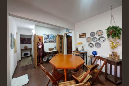 Apartamento à venda com 70m², 3 quartos e 2 vagas Apartamento à venda com 70m², 3 quartos e 2 vagasSala de Jantar