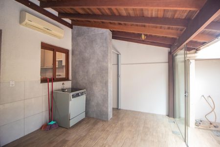 Casa à venda com 140m², 2 quartos e 2 vagas Casa à venda com 140m², 2 quartos e 2 vagasÁrea comum - Churrasqueira