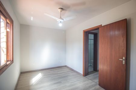 Casa à venda com 140m², 2 quartos e 2 vagas Casa à venda com 140m², 2 quartos e 2 vagasQuarto