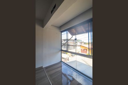 Casa à venda com 140m², 2 quartos e 2 vagas Casa à venda com 140m², 2 quartos e 2 vagasSuite