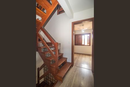 Casa à venda com 140m², 2 quartos e 2 vagas Casa à venda com 140m², 2 quartos e 2 vagasCorredor 2 piso