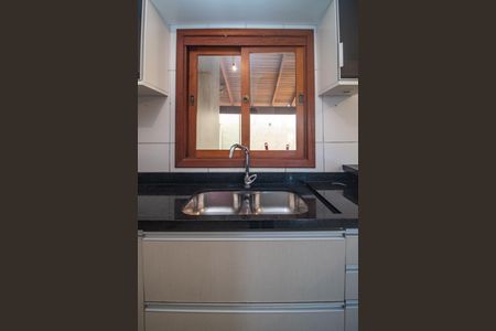 Casa à venda com 140m², 2 quartos e 2 vagas Casa à venda com 140m², 2 quartos e 2 vagasCozinha