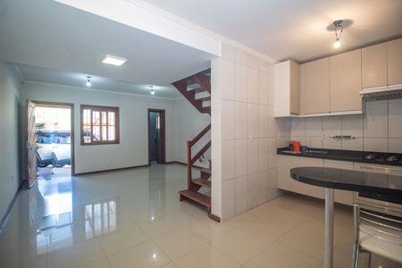Casa à venda com 140m², 2 quartos e 2 vagas Casa à venda com 140m², 2 quartos e 2 vagasCozinha