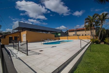 Casa à venda com 140m², 2 quartos e 2 vagas Casa à venda com 140m², 2 quartos e 2 vagasPiscina