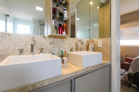 Apartamento à venda com 128m², 3 quartos e sem vagaBanheiro da Suíte 3