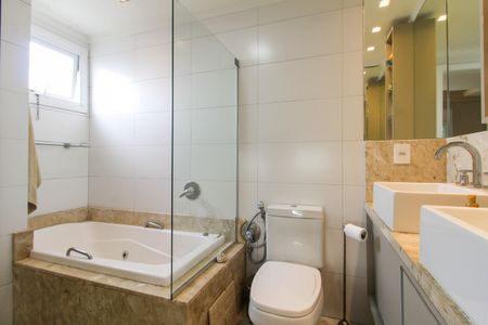 Apartamento à venda com 128m², 3 quartos e sem vagaBanheiro da Suíte 3