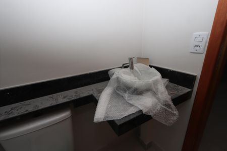 Apartamento à venda com 37m², 2 quartos e sem vagaBanheiro