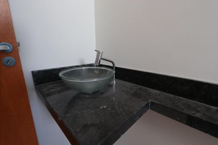 Apartamento à venda com 39m², 2 quartos e sem vagaBanheiro