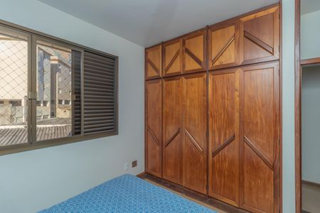 Apartamento à venda com 155m², 4 quartos e 2 vagas Apartamento à venda com 155m², 4 quartos e 2 vagasQuarto 2