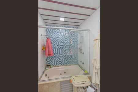 Apartamento à venda com 155m², 4 quartos e 2 vagas Apartamento à venda com 155m², 4 quartos e 2 vagasBanheiro da Suíte