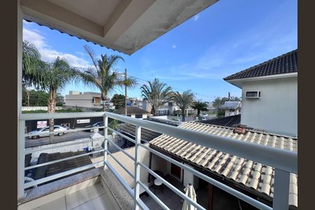 Casa de condomínio à venda com 140m², 3 quartos e 1 vaga Casa de condomínio à venda com 140m², 3 quartos e 1 vagaQuarto 2 - Varanda