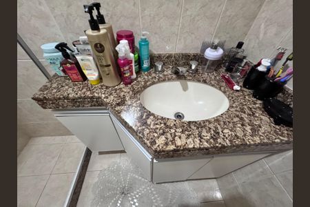 Casa de condomínio à venda com 140m², 3 quartos e 1 vaga Casa de condomínio à venda com 140m², 3 quartos e 1 vagaBanheiro Social