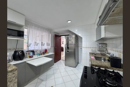 Casa de condomínio à venda com 140m², 3 quartos e 1 vaga Casa de condomínio à venda com 140m², 3 quartos e 1 vagaCozinha e Área de Serviço
