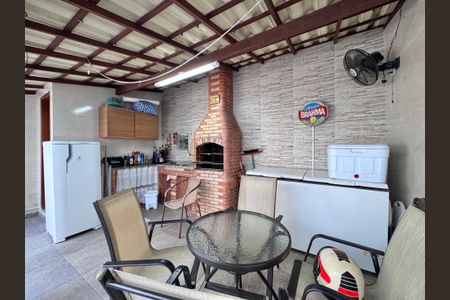 Casa de condomínio à venda com 140m², 3 quartos e 1 vaga Casa de condomínio à venda com 140m², 3 quartos e 1 vagaÁrea externa
