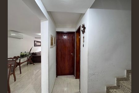 Casa de condomínio à venda com 140m², 3 quartos e 1 vaga Casa de condomínio à venda com 140m², 3 quartos e 1 vagaCorredor