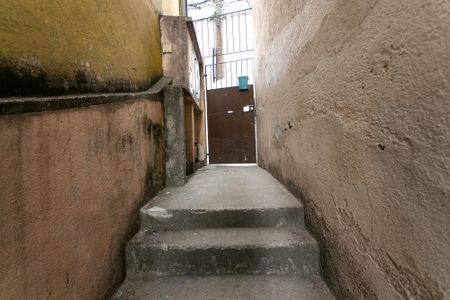 Casa à venda com 51m², 2 quartos e sem vagaEscada