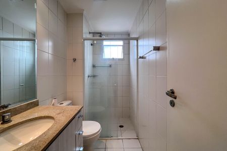 Apartamento à venda com 94m², 3 quartos e 2 vagasBanheiro da Suíte